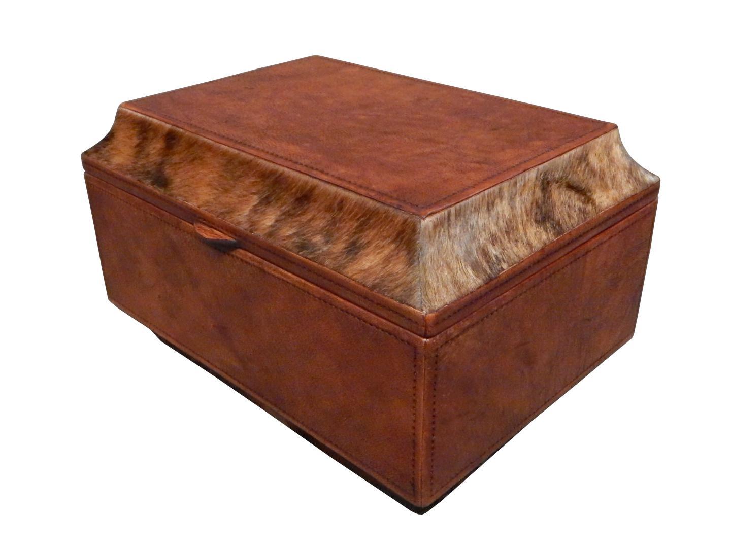 leather box with cowhide real brindle / stitchless